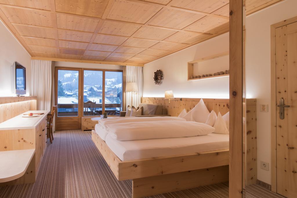 Hotel Montafoner Hof 쉬룬즈 외부 사진